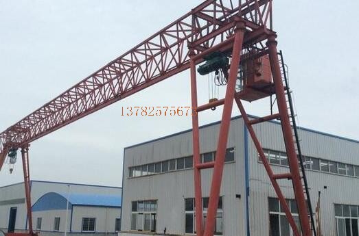 双梁龙门吊在运用中有什么**性规定 双梁龙门吊在运用中有什么**性规定