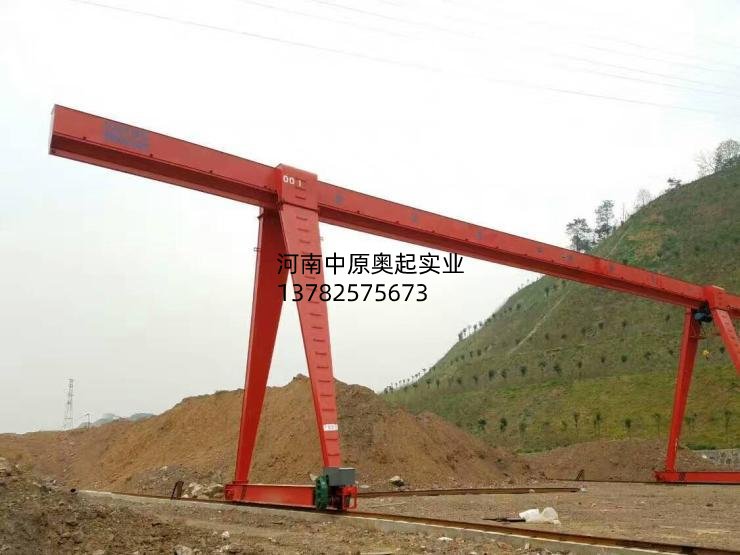 包厢式龙门吊简介